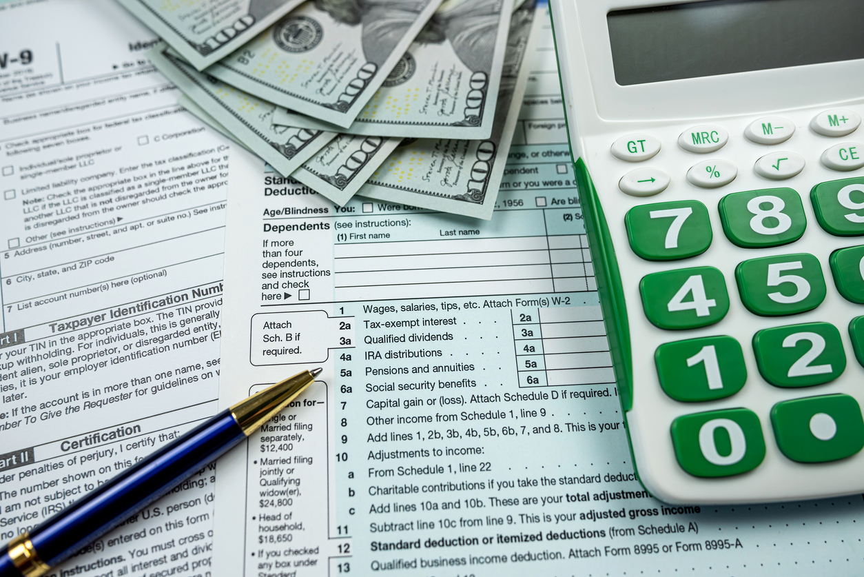 Blank Income Tax Return Form 1040. accountant concept, deadline